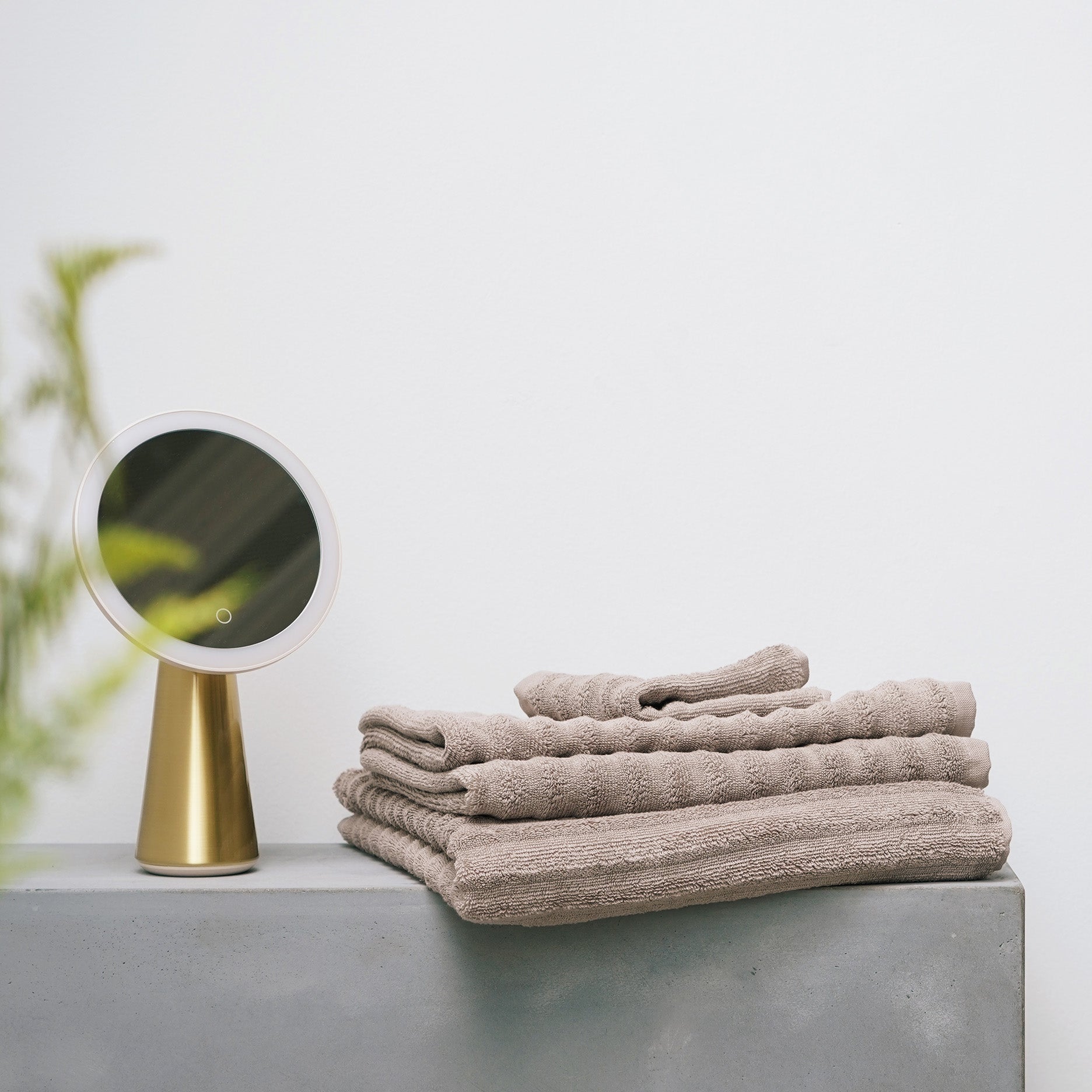 Aura I håndklæde 50x100 cm